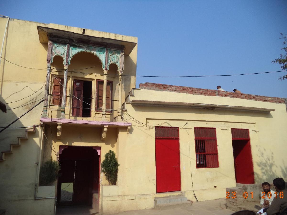 Shri Swami Sheetal Das Akhada B1-88 Assi , Near Pushkar Talab,Varanasi, Ashram Dharmshala Hotel Exterior photo