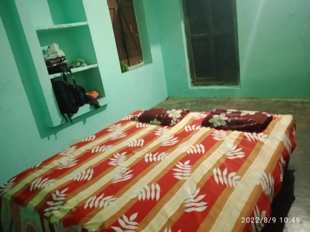 Shri Swami Sheetal Das Akhada B1-88 Assi , Near Pushkar Talab,Varanasi, Ashram Dharmshala Hotel Exterior photo
