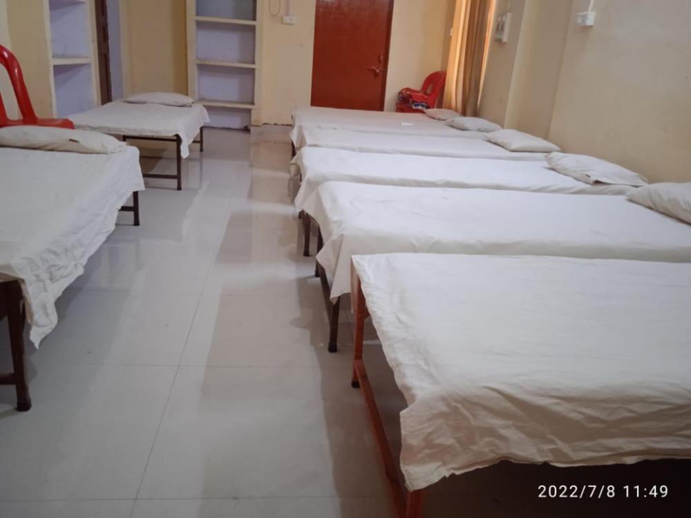 Shri Swami Sheetal Das Akhada B1-88 Assi , Near Pushkar Talab,Varanasi, Ashram Dharmshala Hotel Exterior photo