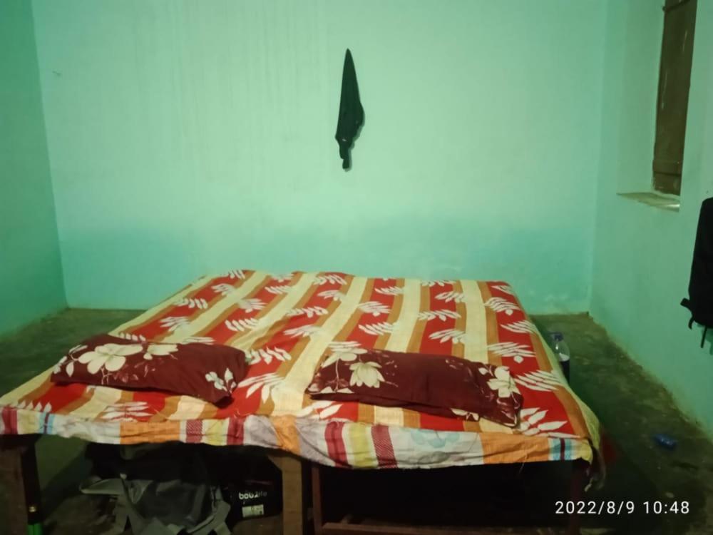 Shri Swami Sheetal Das Akhada B1-88 Assi , Near Pushkar Talab,Varanasi, Ashram Dharmshala Hotel Exterior photo