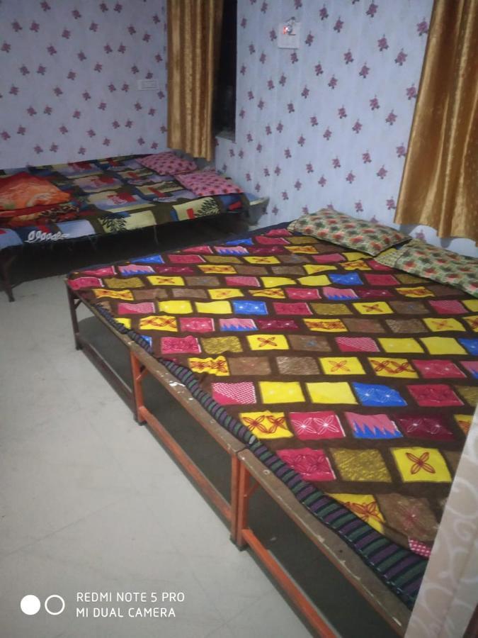 Shri Swami Sheetal Das Akhada B1-88 Assi , Near Pushkar Talab,Varanasi, Ashram Dharmshala Hotel Exterior photo