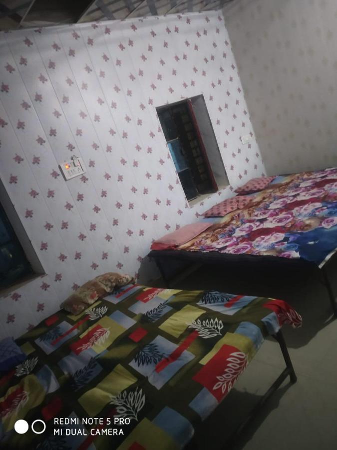 Shri Swami Sheetal Das Akhada B1-88 Assi , Near Pushkar Talab,Varanasi, Ashram Dharmshala Hotel Exterior photo