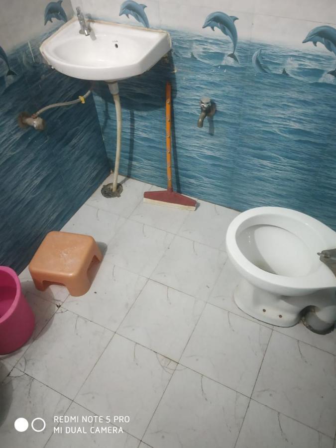 Shri Swami Sheetal Das Akhada B1-88 Assi , Near Pushkar Talab,Varanasi, Ashram Dharmshala Hotel Exterior photo