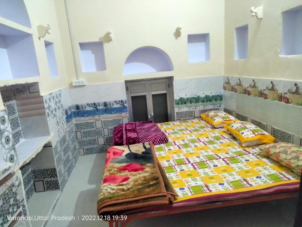 Shri Swami Sheetal Das Akhada B1-88 Assi , Near Pushkar Talab,Varanasi, Ashram Dharmshala Hotel Exterior photo