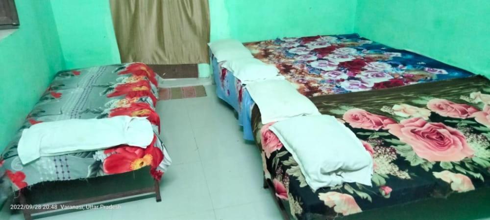 Shri Swami Sheetal Das Akhada B1-88 Assi , Near Pushkar Talab,Varanasi, Ashram Dharmshala Hotel Exterior photo